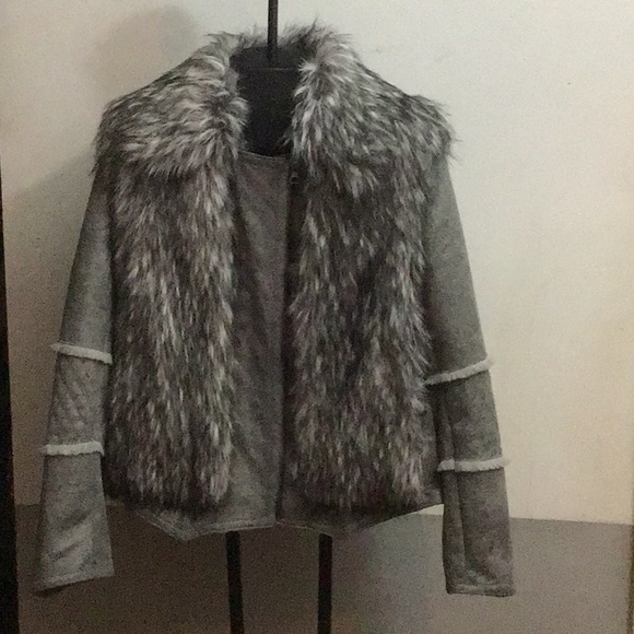 Karen Blake studio collection - Picture 2 of 4